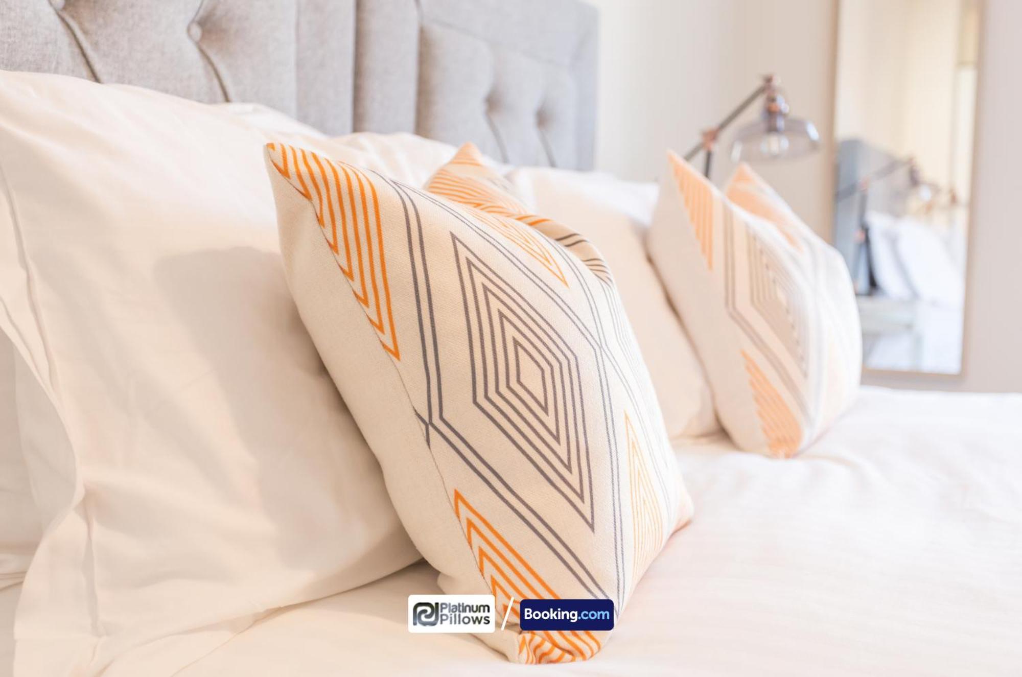 Modern Oxford 2 Bedroom Apartments, Families & Contractor Accommodation, Near John Radcliffe Hospital エクステリア 写真