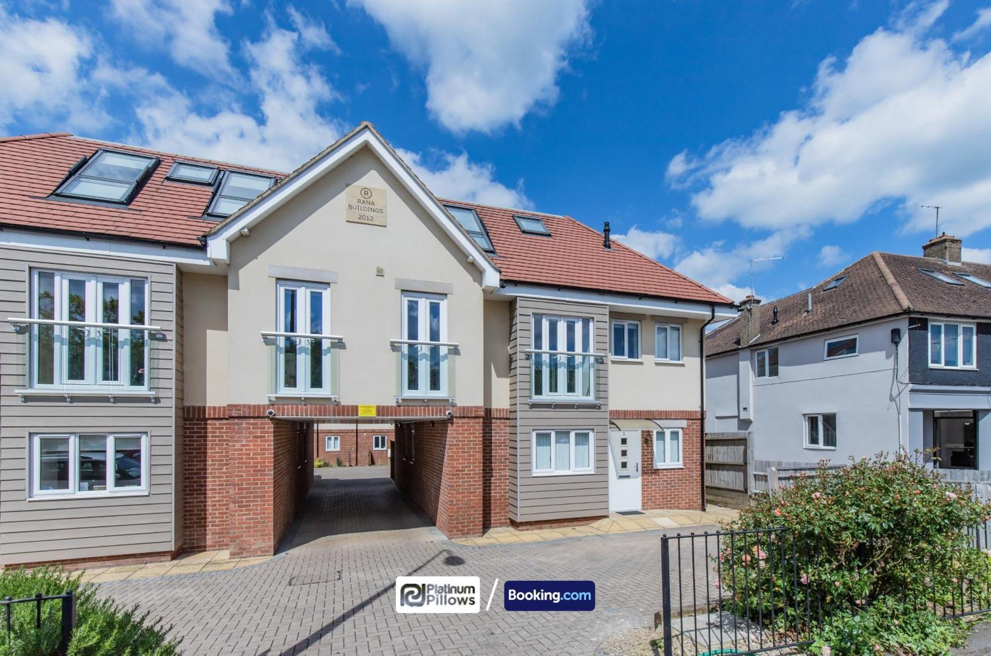 Modern Oxford 2 Bedroom Apartments, Families & Contractor Accommodation, Near John Radcliffe Hospital エクステリア 写真