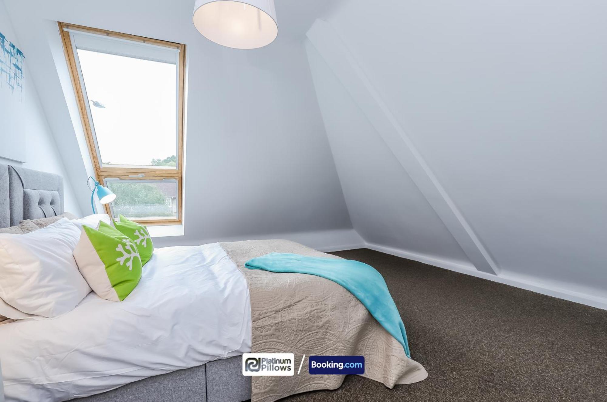 Modern Oxford 2 Bedroom Apartments, Families & Contractor Accommodation, Near John Radcliffe Hospital エクステリア 写真