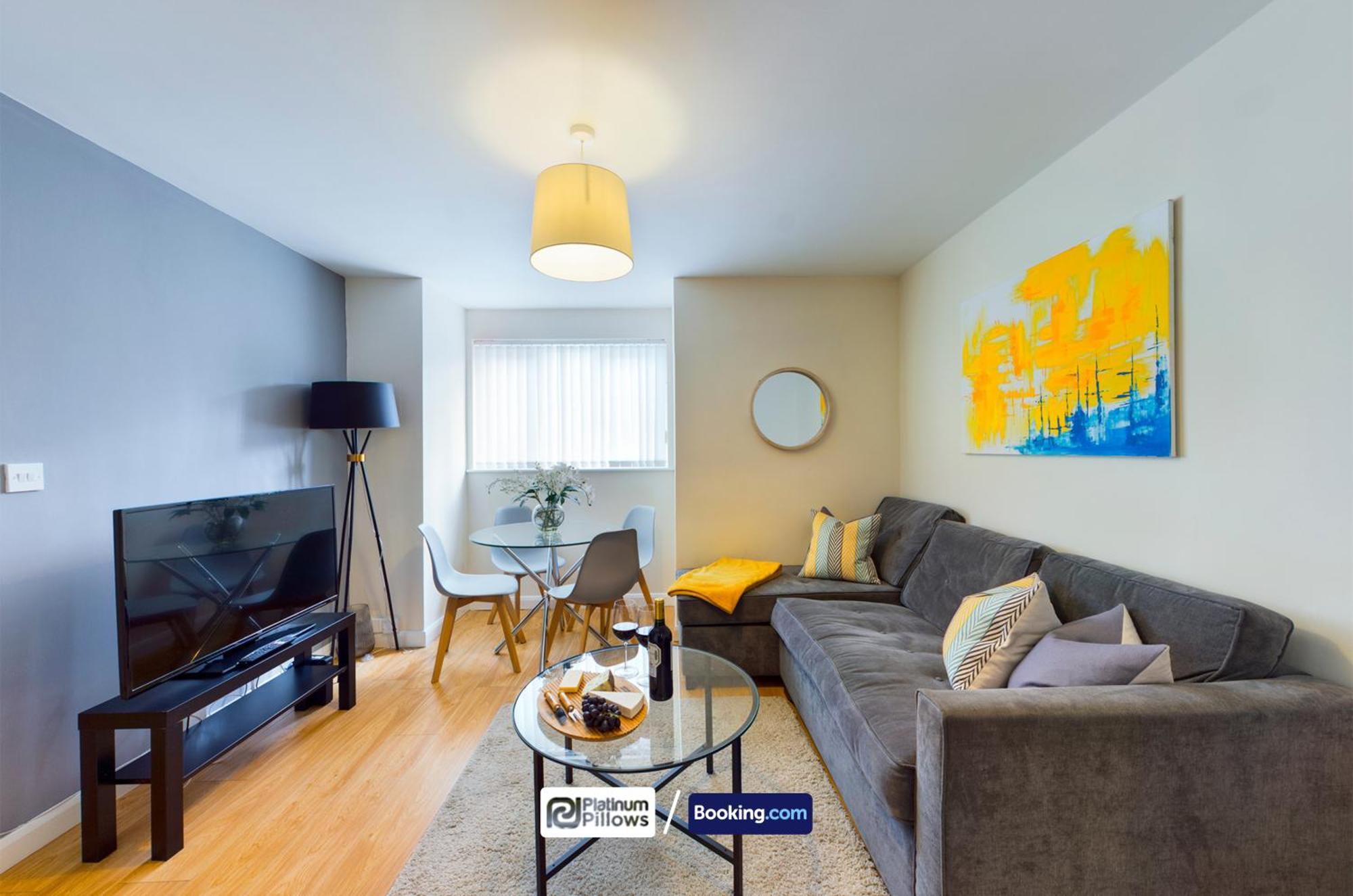 Modern Oxford 2 Bedroom Apartments, Families & Contractor Accommodation, Near John Radcliffe Hospital エクステリア 写真