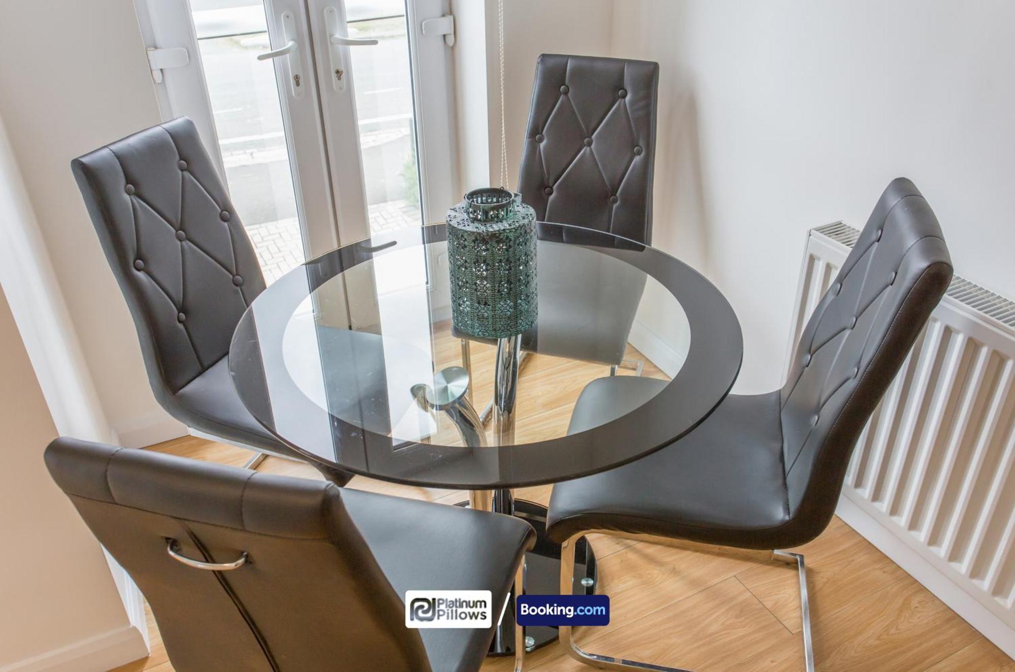 Modern Oxford 2 Bedroom Apartments, Families & Contractor Accommodation, Near John Radcliffe Hospital エクステリア 写真