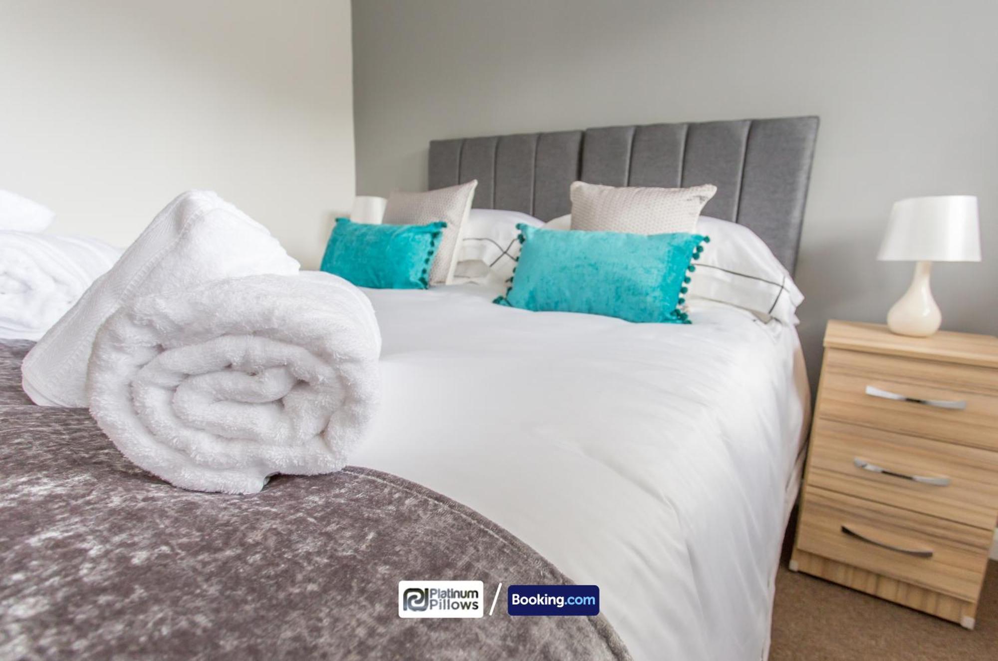 Modern Oxford 2 Bedroom Apartments, Families & Contractor Accommodation, Near John Radcliffe Hospital エクステリア 写真