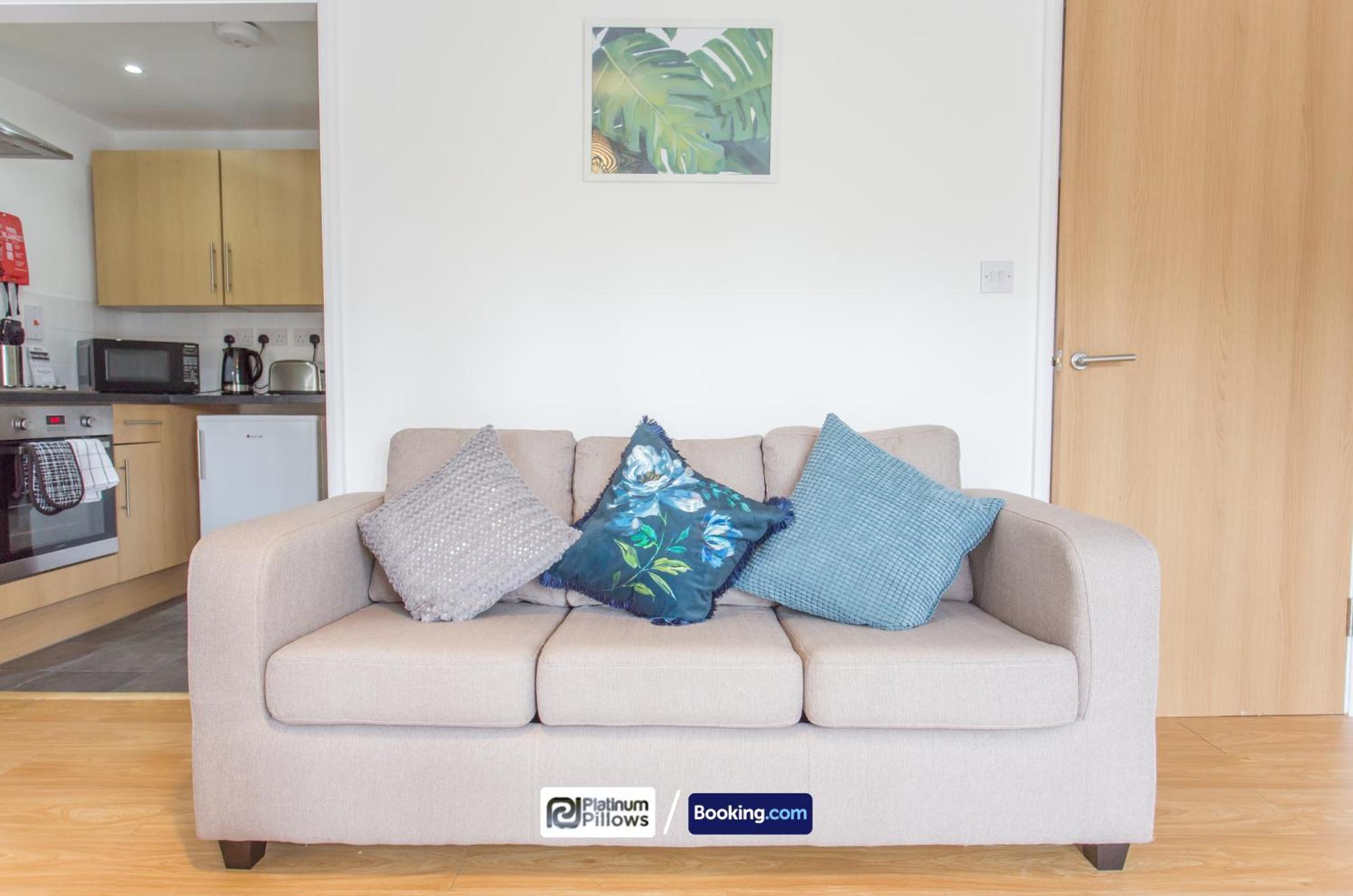 Modern Oxford 2 Bedroom Apartments, Families & Contractor Accommodation, Near John Radcliffe Hospital エクステリア 写真