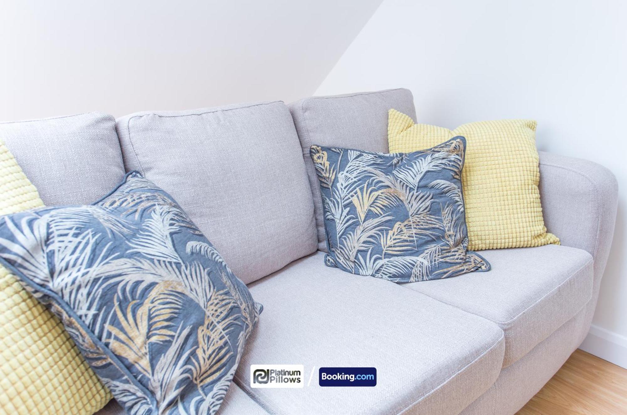 Modern Oxford 2 Bedroom Apartments, Families & Contractor Accommodation, Near John Radcliffe Hospital エクステリア 写真